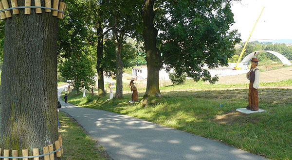 [RODINNÉ] POHÁDKOVÁ ALEJ S KOUZELNÝMI ZRCADLY A PARK MINIATUR ČESKÝCH HRADŮ A ZÁMKŮ